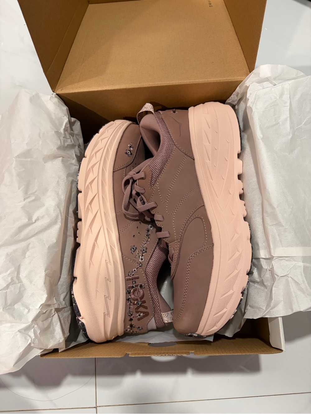 🩷 HOKA x Free People Bondi B3LS (Lavender/Smoky Quartz) Size 10 - Picture 2 of 3